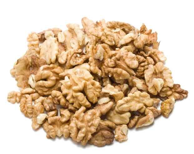 SHELLED WALNUTS LIGHT HALVES 80 % CHANDLER BOX OF 22 LBS